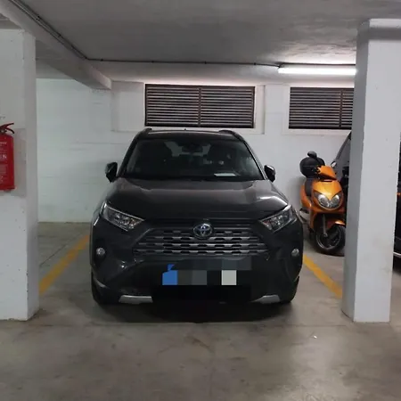 Garum, Luminoso Apartamento Con Parking Y Patio Privado Apartment
